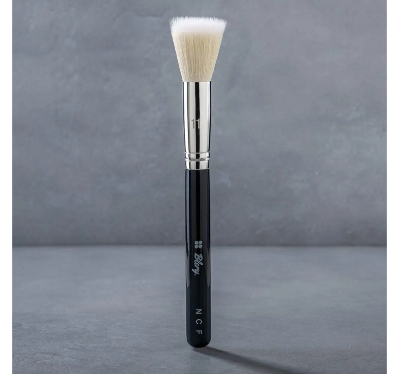 Small Duo-Fiber Brush No.11 από την Blery Cosmetics